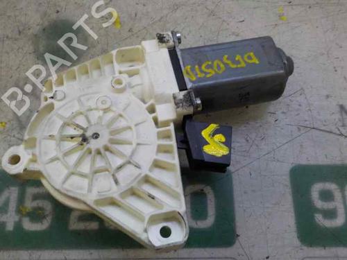 Used Right rear window motor MERCEDES-BENZ B-CLASS Sports Tourer (W245) [2005-2011]  5937931