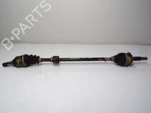 Used Right front driveshaft Right front driveshaft TOYOTA YARIS (_P13_) 1.0 (KSP130_, KSP130) (69 hp) 13038730 13038730