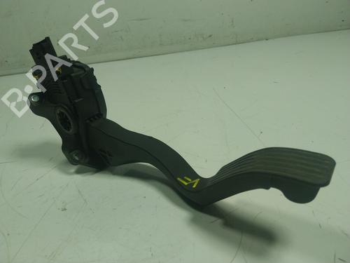 Used Pedal CITROËN C3 II (SC_) 1.1 i (60 hp) 17082098
