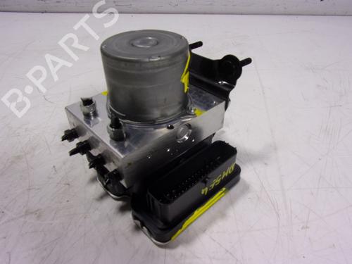ABS Bremseaggregat TOYOTA YARIS (_P21_, _PA1_, _PH1_) 1.5 Hybrid (MXPH11) (92 hp) 16744091