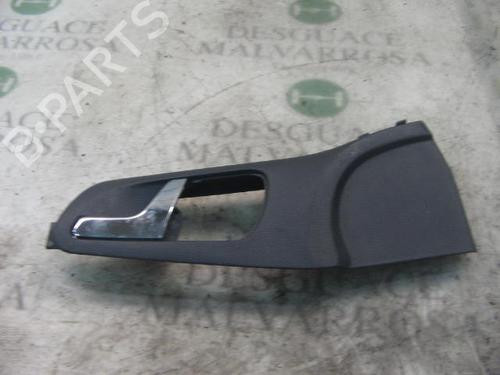 Venstre foran invendig håndtak SKODA OCTAVIA I (1U2) 1.9 TDI (110 hp) 3734768