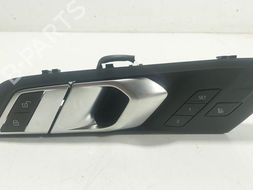 front-left-interior-door-handle-bmw-x5-g05-f95-2018-30361308 main image