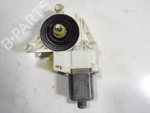 Used Left front window motor MERCEDES-BENZ C-CLASS (W204) [2007-2015]  6929996