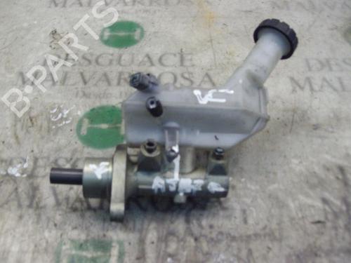 Used Brake master cylinder RENAULT CLIO III (BR0/1, CR0/1) [2005-2014]  3791674