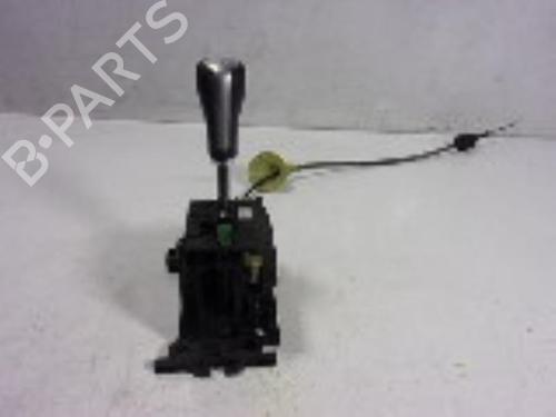 Used Gear lever Gear lever LAND ROVER RANGE ROVER SPORT I (L320) 2.7 D 4x4 (190 hp) 10528657 10528657
