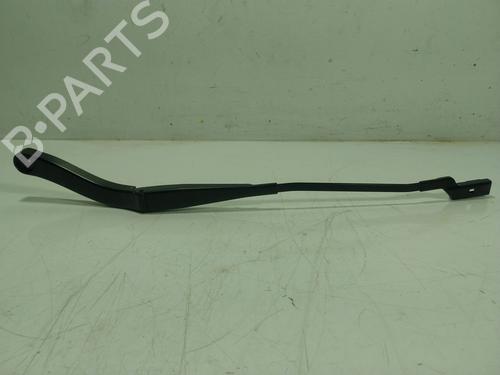 Used Front windshield wiper arm RENAULT TRAFIC III Van (FG_) [2014-2025]  23841230