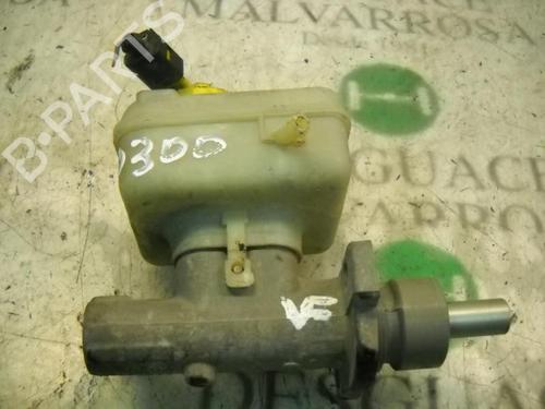 Used Brake master cylinder Brake master cylinder VW GOLF IV (1J1) [1997-2008] 3749458 3749458