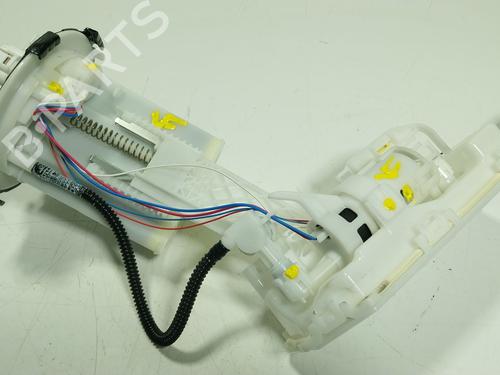 Used Fuel pump Fuel pump 30611112 30611112