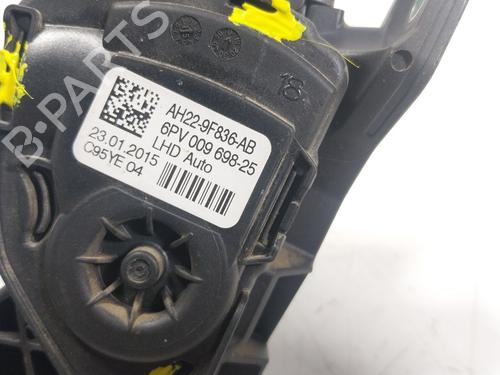 Pedal LAND ROVER DISCOVERY IV (L319) 3.0 SDV6 4x4 | BP28621106I4 