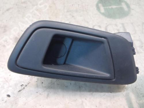 Venstre bak invendig håndtak FORD FIESTA VI (CB1, CCN) 1.6 TDCi (90 hp) 3797630