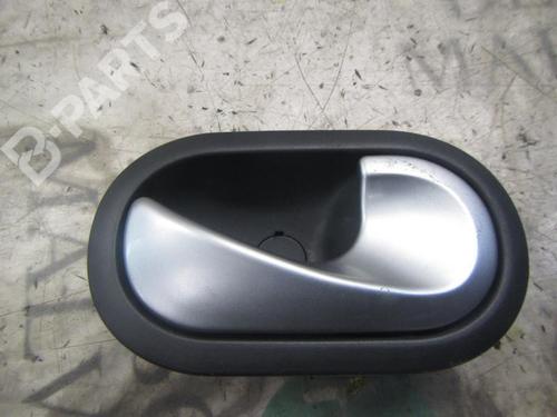 Used Front right interior door handle Front right interior door handle RENAULT CLIO III (BR0/1, CR0/1) 1.2 16V (BR02, BR0J, BR11, CR02, CR0J, CR11) (75 hp) 3828291 3828291