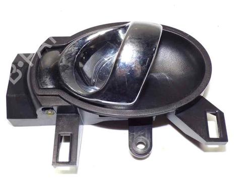 Used Front left interior door handle Front left interior door handle NISSAN JUKE (F15) 1.6 (117 hp) 6677353 6677353