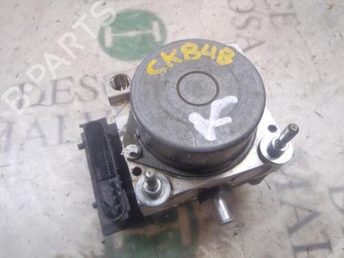 Used ABS pump FIAT BRAVO II (198_) 1.9 D Multijet (198AXB1A) (120 hp) 3820804