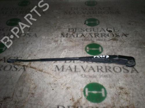 Used Front windshield wiper arm LAND ROVER DISCOVERY I (LJ) 2.5 TDI 4x4 (113 hp) 3769171