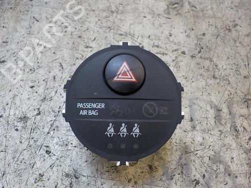 Warning Warning TOYOTA YARIS (_P9_) 1.4 D-4D (NLP90_, NLP90R) (90 hp) 3850822 3850822