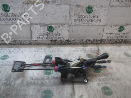 Used Gear lever Gear lever NISSAN NV200 / EVALIA Bus 1.5 dCi 85 (M20, M20M, M20K, M20KK) (86 hp) 7410831 7410831