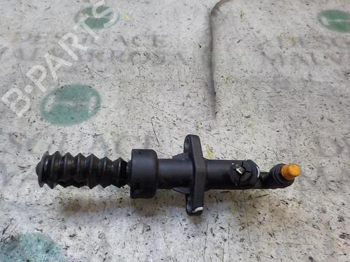 Used Clutch slave cylinder FIAT SCUDO Bus (270_, 272_) [2007-2016]  14278187