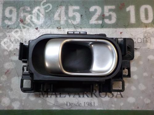 front-right-interior-door-handle-citroen-c4-cactus-98012885vv-2014-4000129 main image