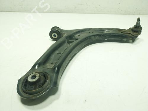 Used Right front suspension arm SEAT TARRACO (KN2) [2018-2025]  27925140