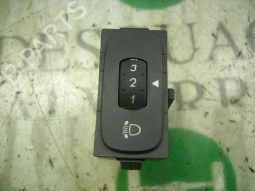 Used Electronic module RENAULT LAGUNA II (BG0/1_) [2001-2007]  3789930