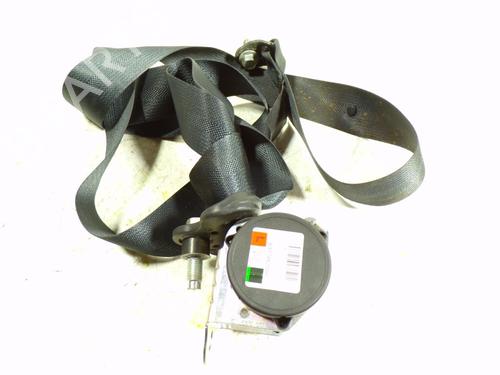 Used Rear left seatbelt NISSAN JUKE (F15) 1.5 dCi (110 hp) 8176434