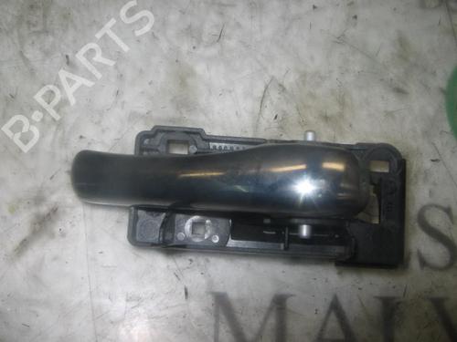 Used Front right interior door handle Front right interior door handle ALFA ROMEO 147 (937_) 1.6 16V T.SPARK (937.AXA1A, 937.AXB1A, 937.BXB1A) (120 hp) 3760425 3760425