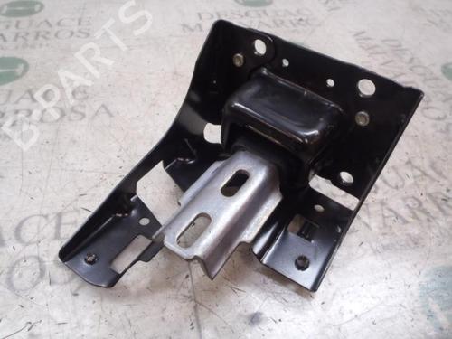 Used Support PEUGEOT 208 I (CA_, CC_) 1.2 VTI 82 (82 hp) 14273912