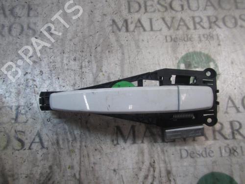 front-right-exterior-door-handle-chevrolet-cruze-hatchback-j305-13505889-2010-4009211 main image