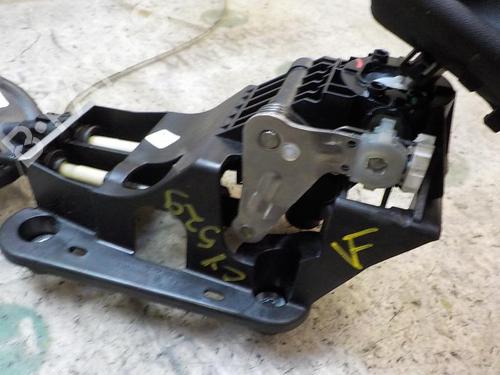 Gear lever PEUGEOT 208 I (CA_, CC_) 1.6 HDi / BlueHDi 75 | BP7411070M90