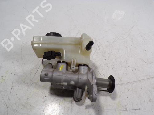 Used Brake master cylinder Brake master cylinder VW GOLF SPORTSVAN VII (AM1, AN1) 1.6 TDI (115 hp) 9244177 9244177