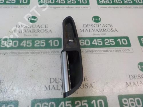 hjre-fortil-elrude-kontakt-ford-kuga-ii-dm2-1850432-2012-3880584 main image