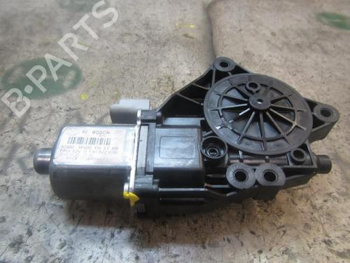 Used Right rear window motor Right rear window motor HYUNDAI ix20 (JC) [2010-2019] 3841810 3841810