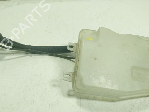 Used Windscreen washer tank BMW 1 (F40) 118 d (150 hp) 31089542
