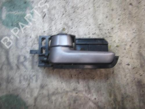 Used Rear left interior door handle Rear left interior door handle SUZUKI SWIFT III (MZ, EZ) 1.3 (RS413, ZC11S) (92 hp) 3832532 3832532