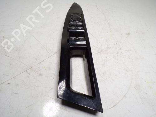Used Left front window switch Left front window switch FORD MONDEO V Hatchback (CE) [2014-2026] 15635728 15635728