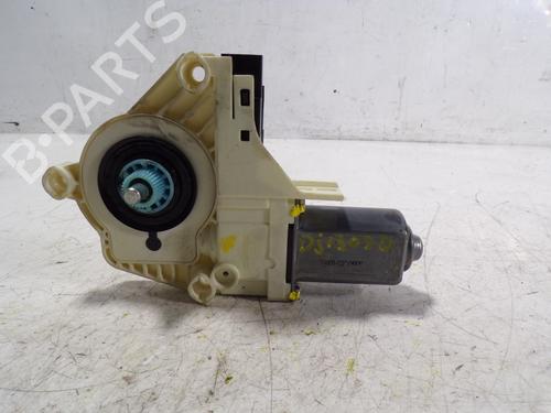 Used Right front window motor Right front window motor LAND ROVER DISCOVERY IV (L319) 3.0 TD 4x4 (245 hp) 9624867 9624867