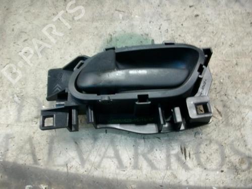 Used Front left interior door handle Front left interior door handle PEUGEOT 207 (WA_, WC_) 1.4 (73 hp) 3744854 3744854