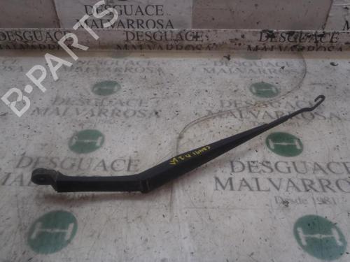 Used Front windshield wiper arm Front windshield wiper arm KIA SPORTAGE II (JE_, KM_) 2.0 i 16V (141 hp) 3819955 3819955