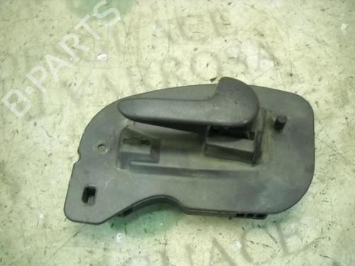 Højre fortil invendig håndtag OPEL COMBO Box Body/MPV 1.7 DI 16V (65 hp) 3763287