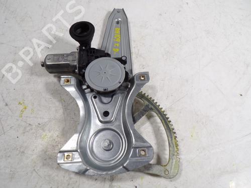 Used Rear right window mechanism TOYOTA YARIS (_P13_) 1.3 (NSP130_, NSP130) (99 hp) 8150554