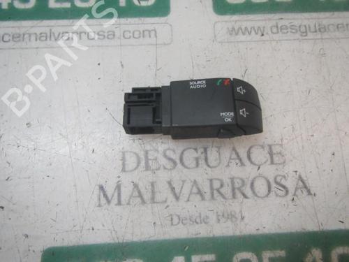 Used Switch DACIA DOKKER Box Body/MPV 1.5 dCi (FEAJ) (90 hp) 3880503