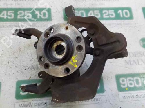 Used Left front steering knuckle VW POLO III (6N1) 64 1.9 D (64 hp) 6425085