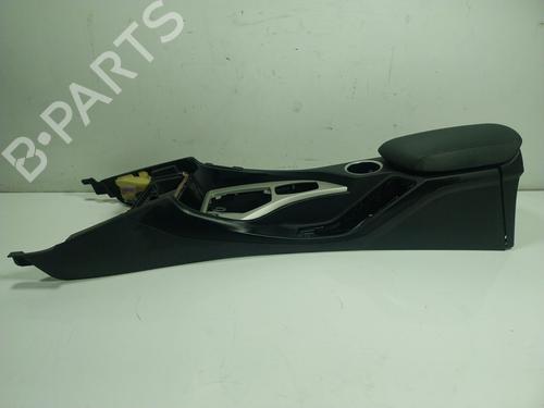 Used Armrest / Center console BMW X1 (E84) sDrive 16 d (116 hp) 17456807