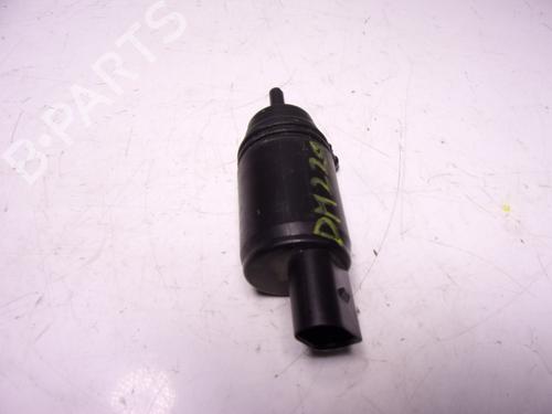 Used Washer pump Washer pump BMW 3 (F30, F80) 320 d (163 hp) 15732592 15732592