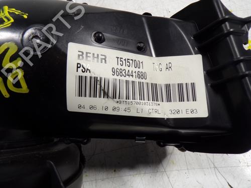 Heater blower motor PEUGEOT 5008 (0U_, 0E_) 1.6 HDi | BP8878235M62 