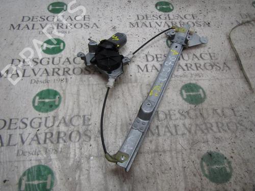 Rudehejsemekanisme Højre bagtil Rudehejsemekanisme Højre bagtil NISSAN PRIMERA Hatchback (P12) 1.8 (115 hp) 3823013 3823013