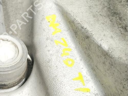 Venstre hjullejehus spindel JAGUAR E-PACE (X540) 2.0 D180 AWD | BP16754952M27