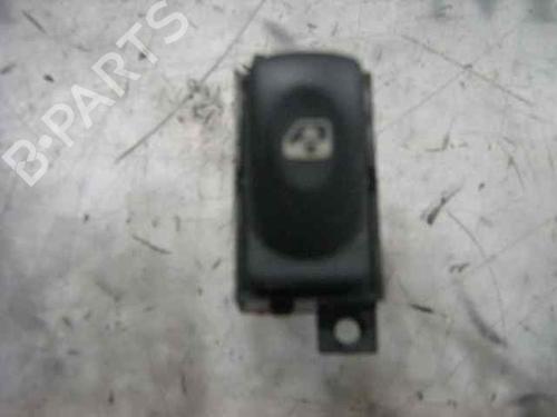 Used Left front window switch Left front window switch RENAULT LAGUNA I (B56_, 556_) [1993-2002] 3774653 3774653