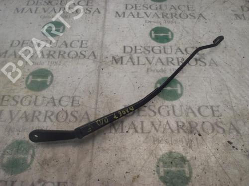 Used Front windshield wiper arm FORD TRANSIT CONNECT (P65_, P70_, P80_) 1.8 Di (75 hp) 3804858