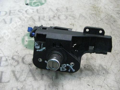 Used Tailgate handle Tailgate handle OPEL CORSA C (X01) 1.2 (F08, F68) (75 hp) 3749073 3749073